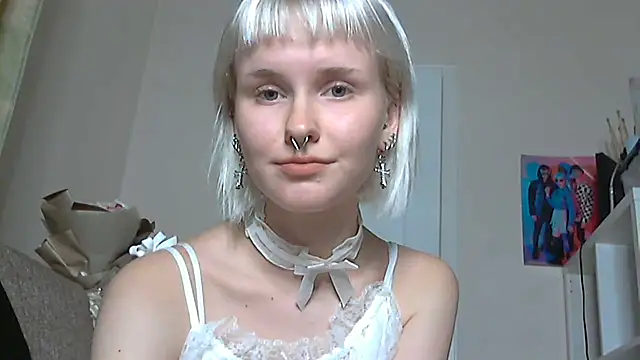 Paradoxy  online show from 10.10.25