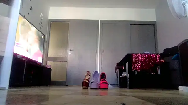 vanessadeesse online show from 06.18.26