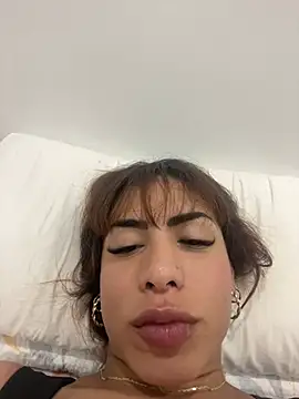 Naomi24herr online show from 03.05.26