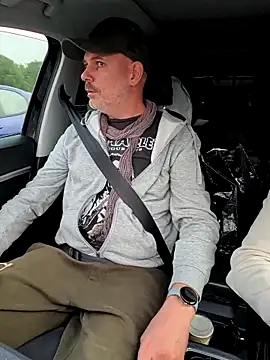 Snapshot of Young_Arab_and_Gay_Daddy chatting on 11.14.25 Young Arab and Gay Daddy online show from 11.14.25