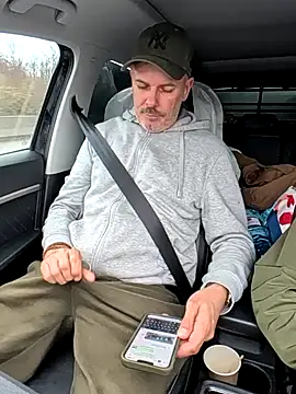 Snapshot of Young_Arab_and_Gay_Daddy chatting on 11.15.25 Young Arab and Gay Daddy online show from 11.15.25