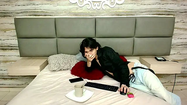 Lovers 21 online show from 11.09.25