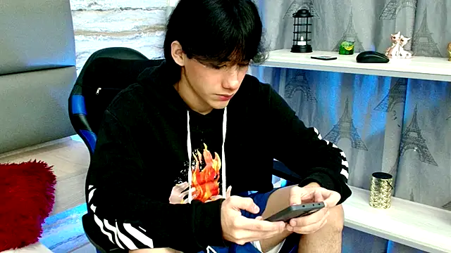 Lovers 21 online show from 11.10.25