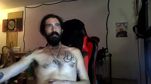 Snapshot of Neekaleek89 chatting on 10.10.25 Neekaleek89 online show from 10.10.25