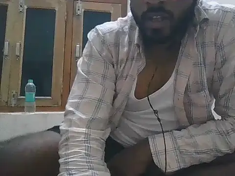 Raw12499 online show from 12.18.25