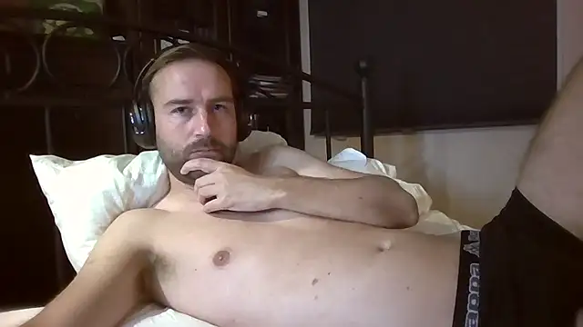 Snapshot of Naughty_Scandinavian100 chatting on 09.30.25 Naughty Scandinavian100 online show from 09.30.25