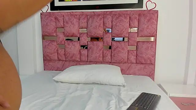 abella lov online show from 10.16.25