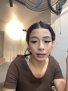 ChloeRosses online show from 04.18.26