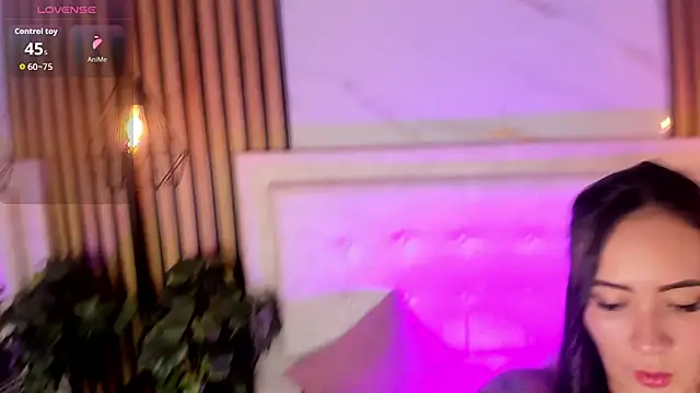 Honey noir online show from 12.03.25