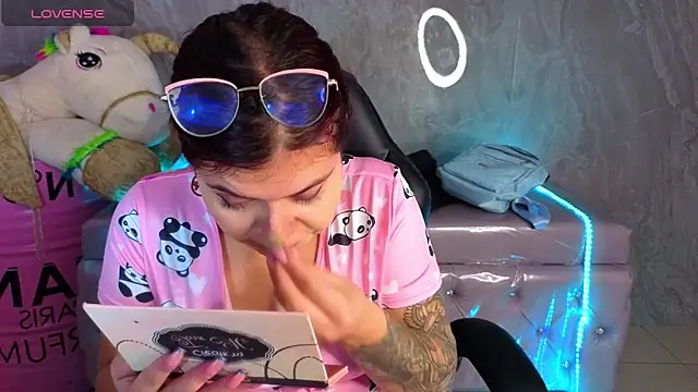 draviana a  online show from 02.19.26