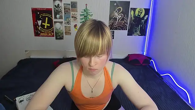 Cattie w  online show from 02.20.26