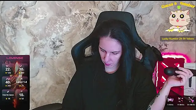 Irwi Tomboy online show from 03.09.26