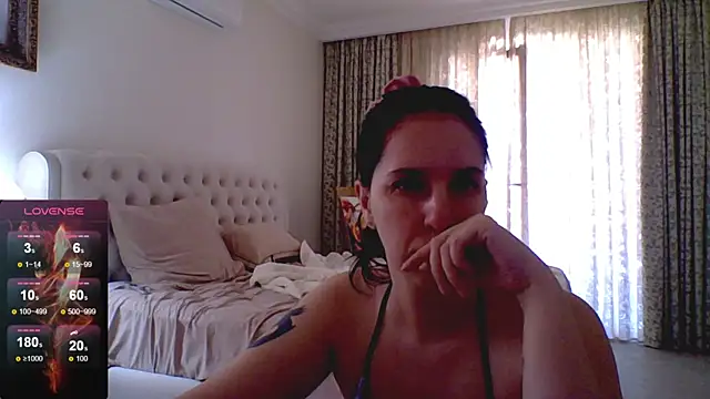 Snapshot of Irwi_Tomboy chatting on 08.01.26 Irwi Tomboy online show from 08.01.26