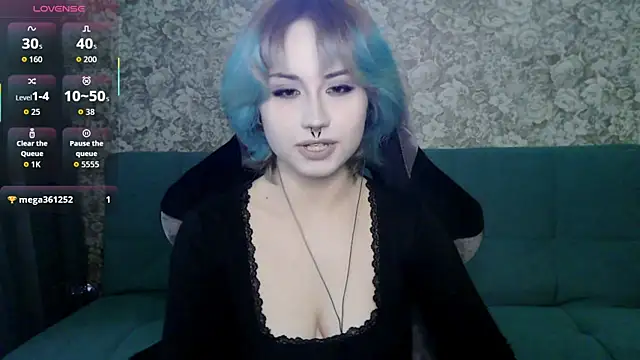 LeisaHopperstad online show from 04.20.26