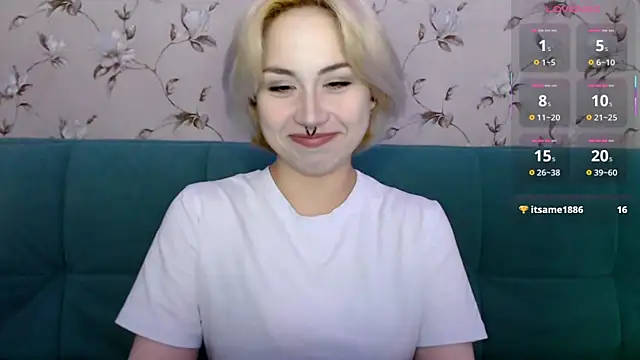 Snapshot of LeisaHopperstad chatting on 07.15.26 LeisaHopperstad online show from 07.15.26