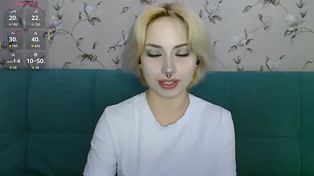 Snapshot of LeisaHopperstad chatting on 07.17.26 LeisaHopperstad online show from 07.17.26