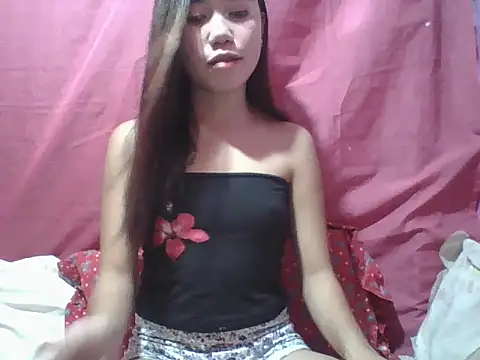 SweetPussie18x online show from 03.27.26