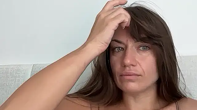 Snapshot of Roriann chatting on 02.20.26 Roriann online show from 02.20.26