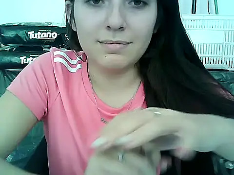 Snapshot of larj021bb chatting on 10.29.25 larj021bb online show from 10.29.25