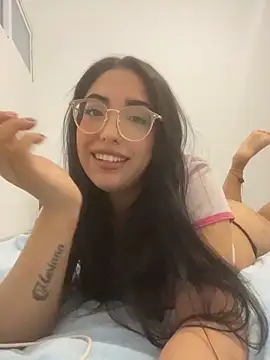 Snapshot of Lana18_lee1 chatting on 11.18.25 Lana18 lee1 online show from 11.18.25