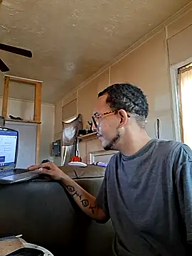 ThrowedWorldWide online show from 12.03.25