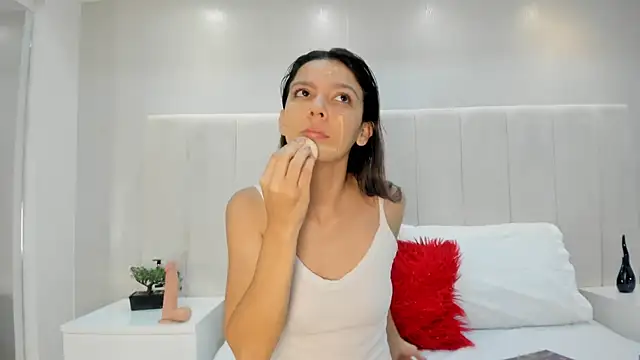 celestebellmont online show from 12.02.25