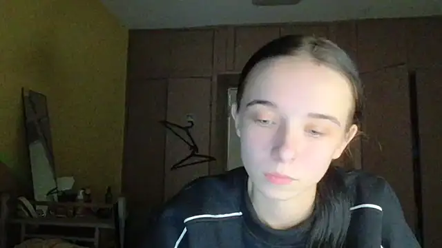 Snapshot of Emilia_Light chatting on 10.14.25 Emilia Light online show from 10.14.25