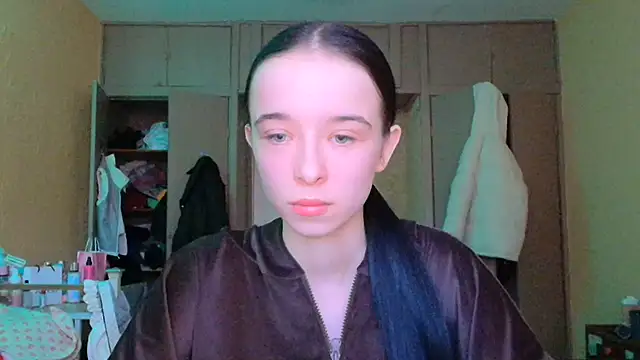 Emilia Light online show from 03.05.26