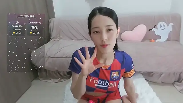 mireimimi  online show from 10.30.25