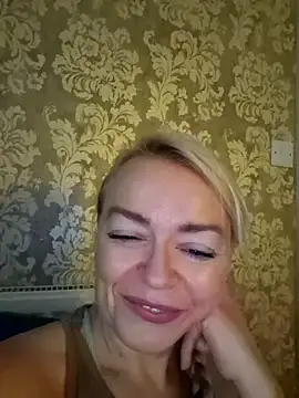 Snapshot of demidelightfulxx chatting on 10.09.25 demidelightfulxx online show from 10.09.25