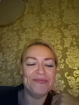 Snapshot of demidelightfulxx chatting on 10.15.25 demidelightfulxx online show from 10.15.25