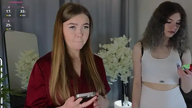 TwixieGuo online show from 10.11.25