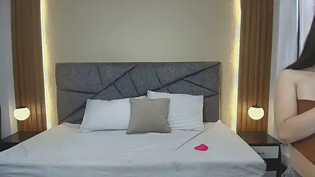 GabySweett  online show from 04.13.26