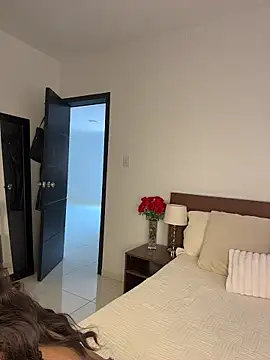 Capricho 01 online show from 02.26.26