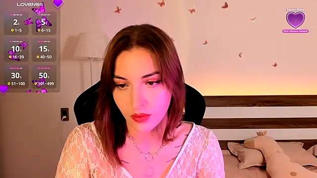 AmyVilvet  online show from 10.25.25