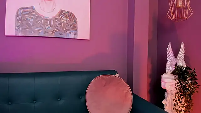 Alessiia   online show from 11.29.25