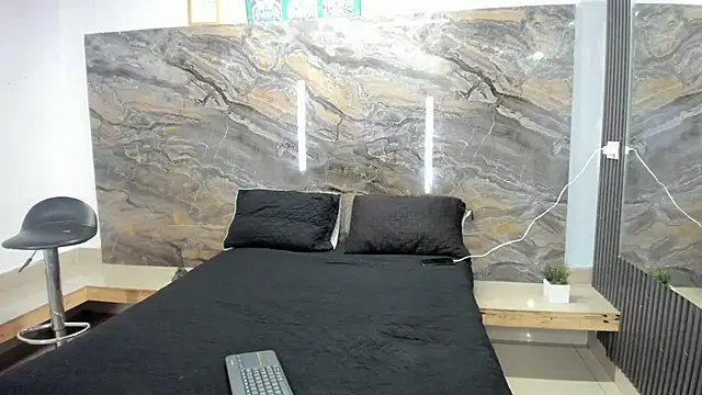 Chanel-munoz online show from 11.06.25