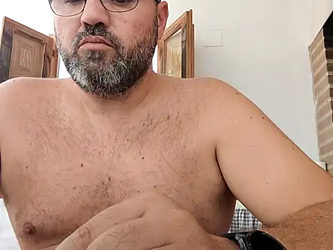 Snapshot of morenet_festero chatting on 10.05.25 morenet festero online show from 10.05.25