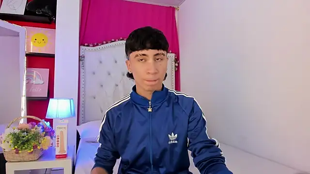 XaanderGrey online show from 12.02.25