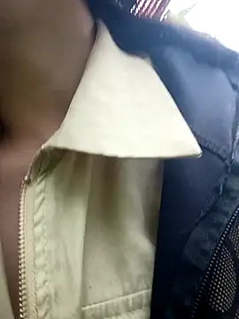 Snapshot of bree-zz chatting on 02.02.26 bree-zz online show from 02.02.26