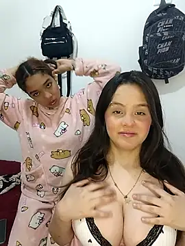 Snapshot of nucitaa-14 chatting on 10.26.25 nucitaa-14 online show from 10.26.25