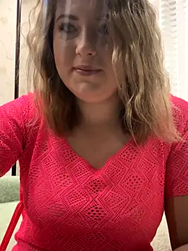 Snapshot of AliseShyness chatting on 10.04.25 AliseShyness online show from 10.04.25