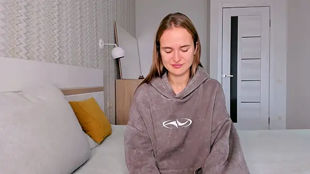 LilMary  online show from 11.03.25