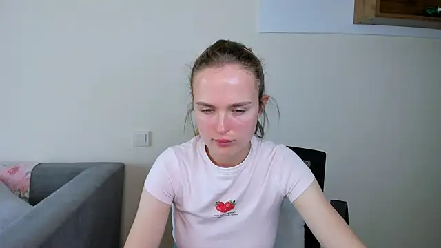 LilMary  online show from 04.14.26