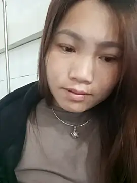 min-xinh online show from 11.27.25