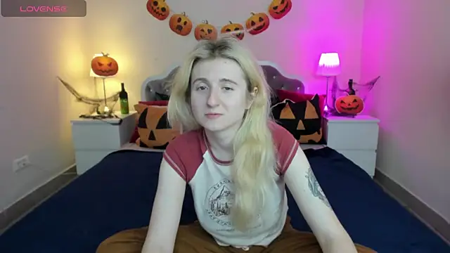 CamillaDreamer online show from 10.30.25