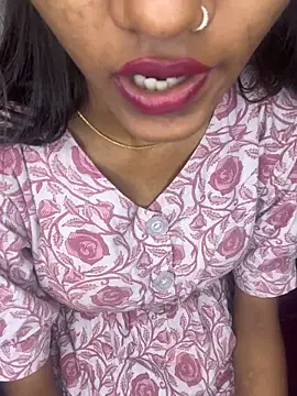 Snapshot of Nencycute1 chatting on 10.03.25 Nencycute1 online show from 10.03.25