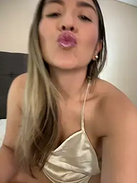 Mariana gom online show from 07.08.26