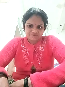 Snapshot of SHMA-77 chatting on 11.10.25 SHMA-77 online show from 11.10.25