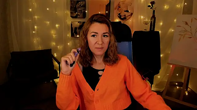 DonnaSmitth online show from 10.31.25